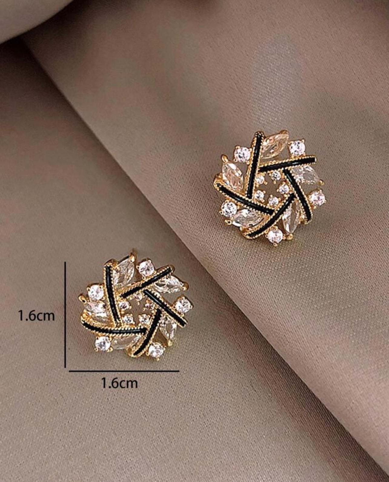Eleganta strassörhängen